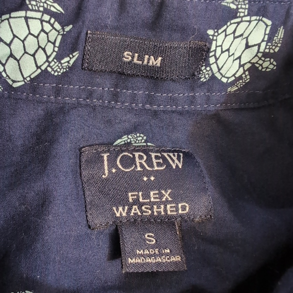 J Crew Button Down Turtle Pattern Hawaiian Shirt … - image 2